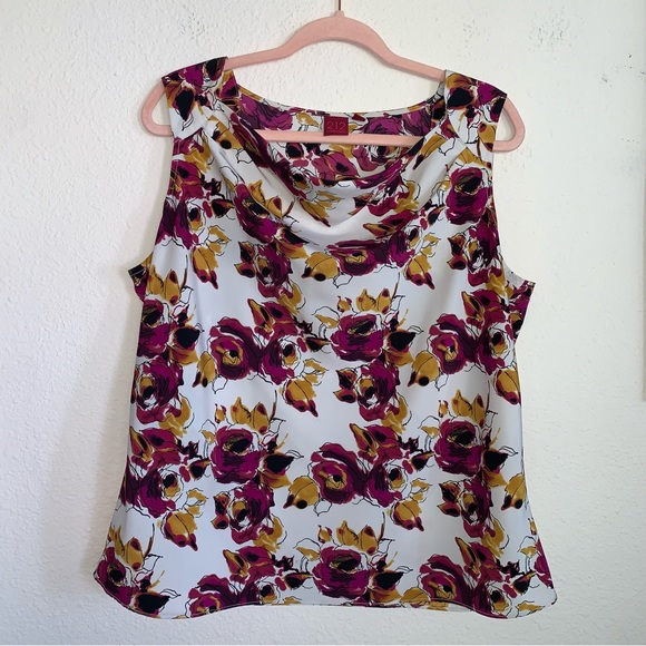 NWOT Draped Neckline Sleeveless Floral Blouse - Picture 1 of 14